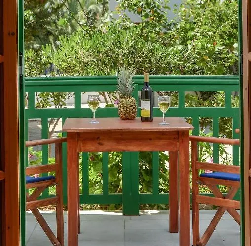 Despina Hotel apartamentowy Agia Anna (Naxos)